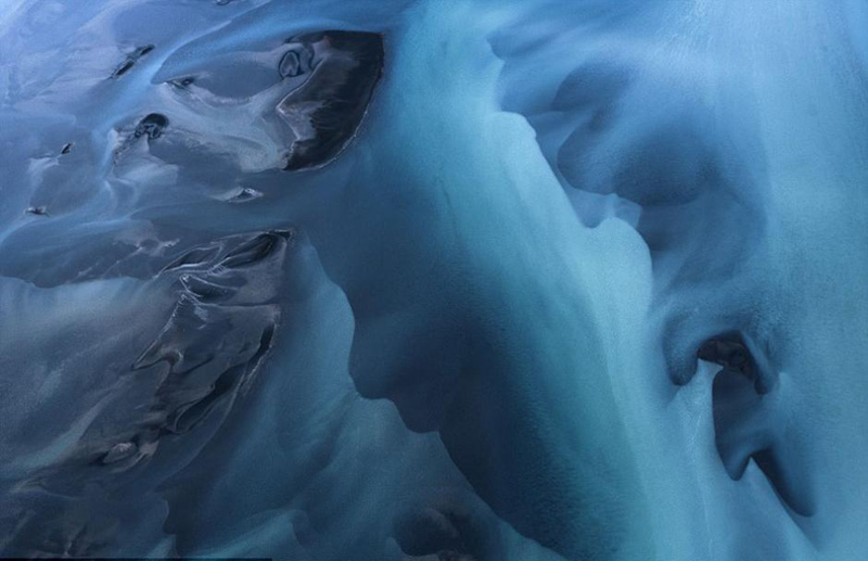 아이슬란드 빙하의 놀라운 몽환 풍경…“외계 풍경같아!”