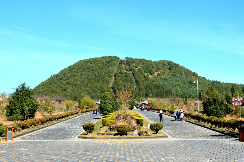 텅충(騰沖)의 필수 여행 코스 '화산군(火山群)국가공원'