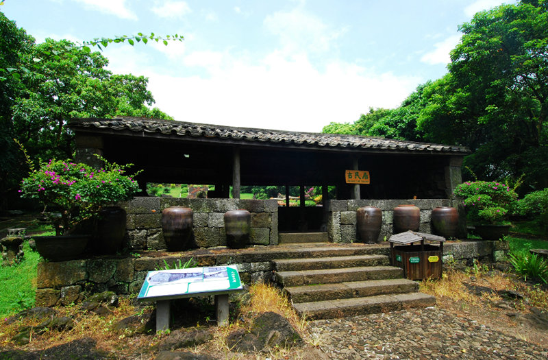 하이커우(海口)의 필수 10대 여행지 '스산(石山) 화산군(火山群)국가지질공원'