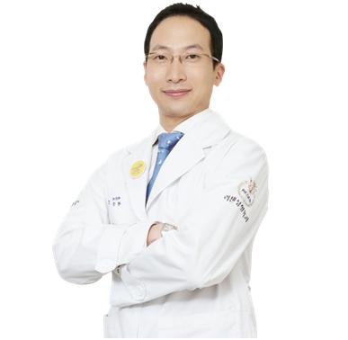  리젠성형외과 김기갑 원장