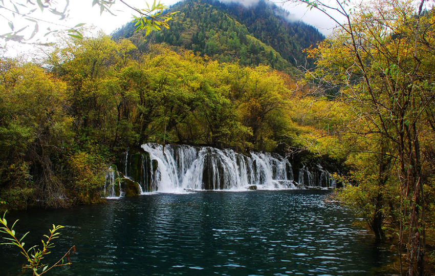 쓰촨(四川) 주자이거우(九寨溝) 신선 세계가 바로 여기