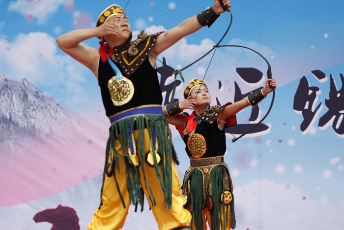 시버(錫伯)족의 전통명절,시첸제(西遷節)