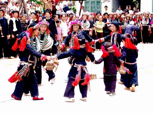 요(瑶)족의 전통명절,주주제(祝著節)