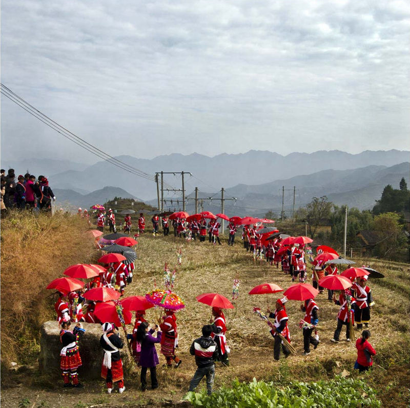 요(瑶)족의 전통명절,솨거탕제(耍歌堂節)