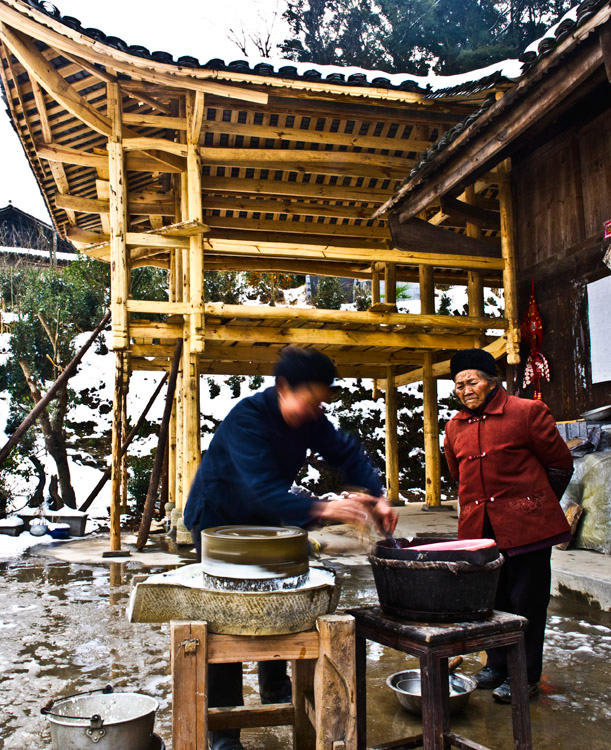 토가족(土家族)의 전통명절,궈간녠(過趕年)