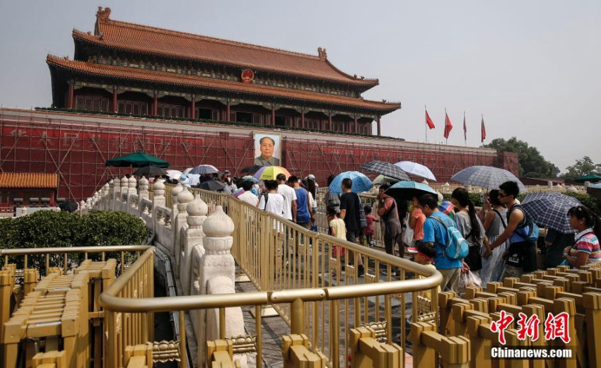 베이징 톈안먼 국경절 맞이 ‘새 단장’ 