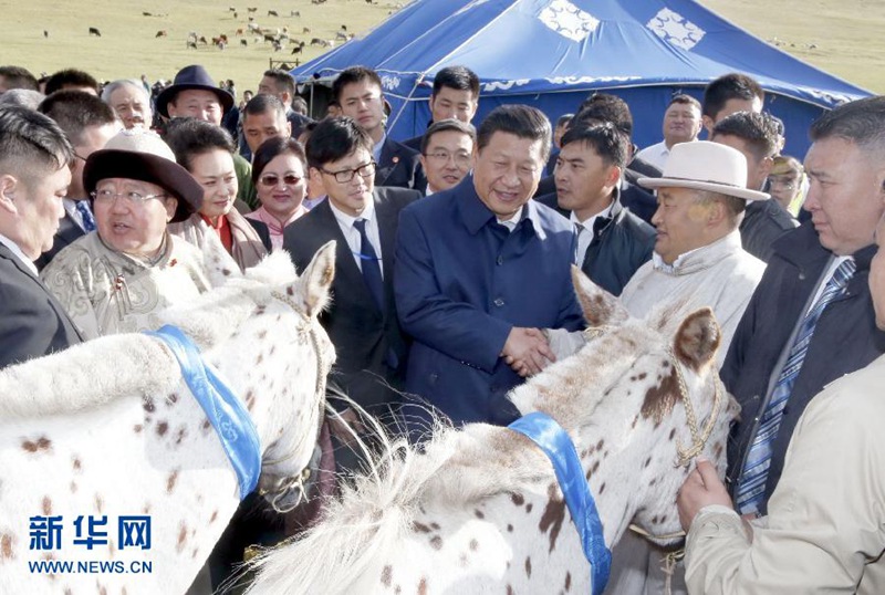 시진핑, 몽골 대통령과 나담 관람…말 선물로 받아