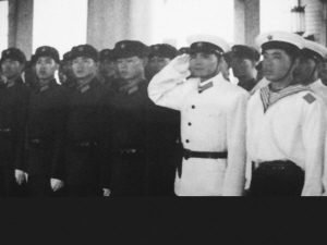 中 인민해방군 육•해•공 의장대 의전복 변천사