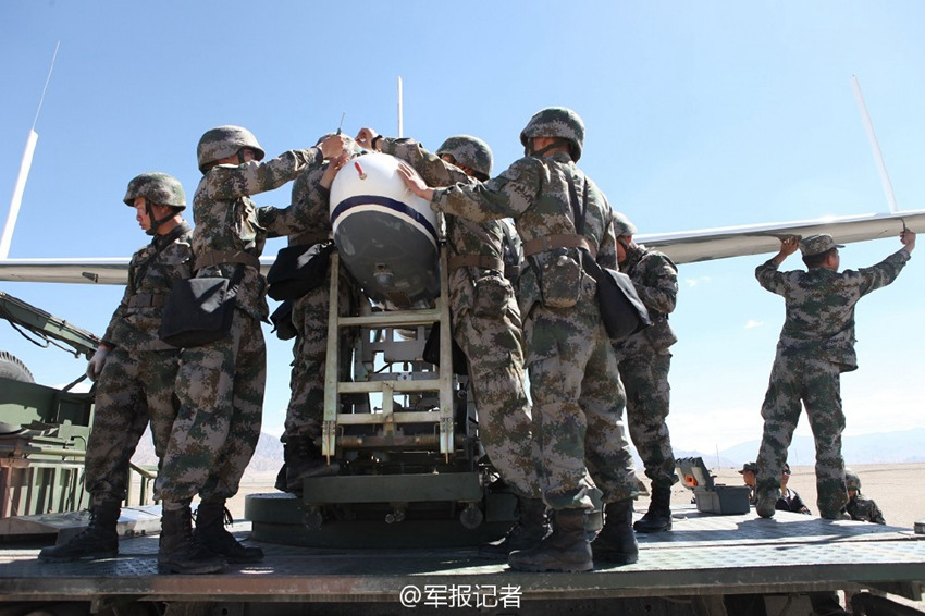 중국 인민해방군 평원형 무인기 첫 고원 비행 성공