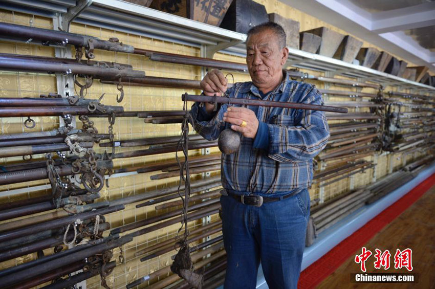 네이멍구의 한 수집가, 명•청 시대 저울 300개 소장