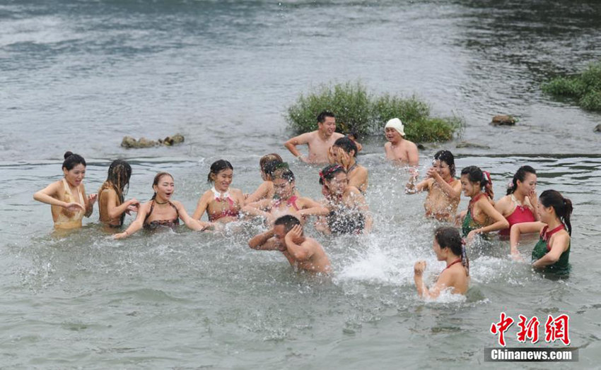 장자제서 풍년 기원하는 ‘자연 목욕(天沐浴)’ 행사 열려