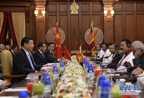 시진핑, 스리랑카 대통령과 회담 “FTA협상 가동”