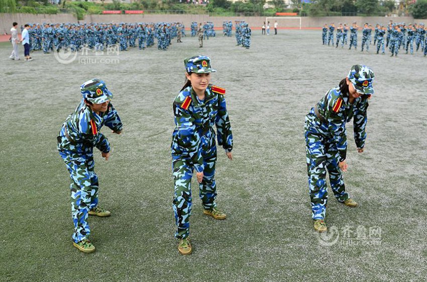 칭다오大 군사훈련 항목 ‘권법’ 추가…여학생도 빠짐없이