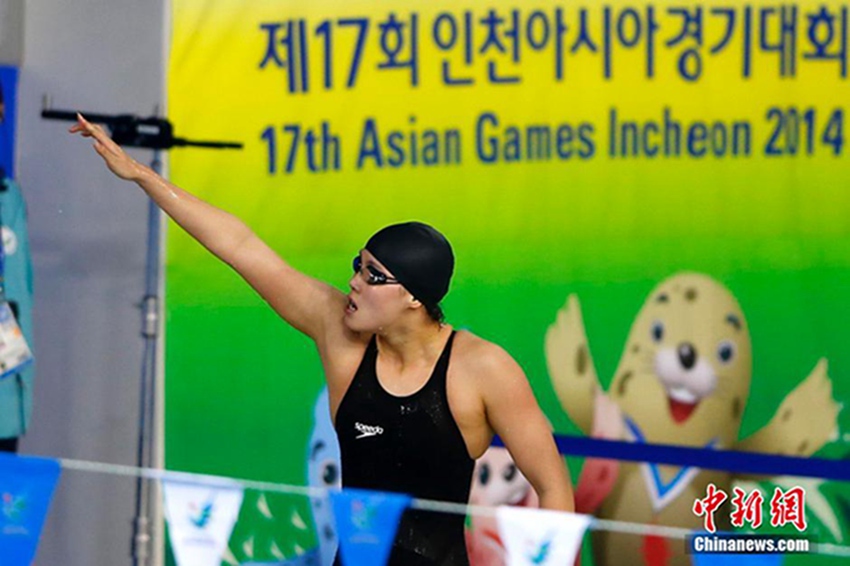 [인천아시안게임] 中, 女배영 100M 결승전 金획득