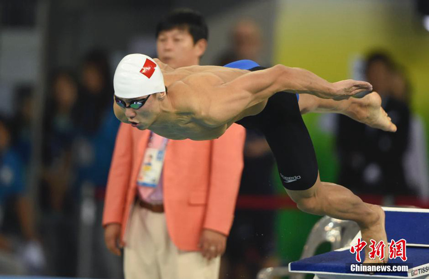 亞 男자유영 100M, 닝쩌타오가 박태환 제치고 금메달