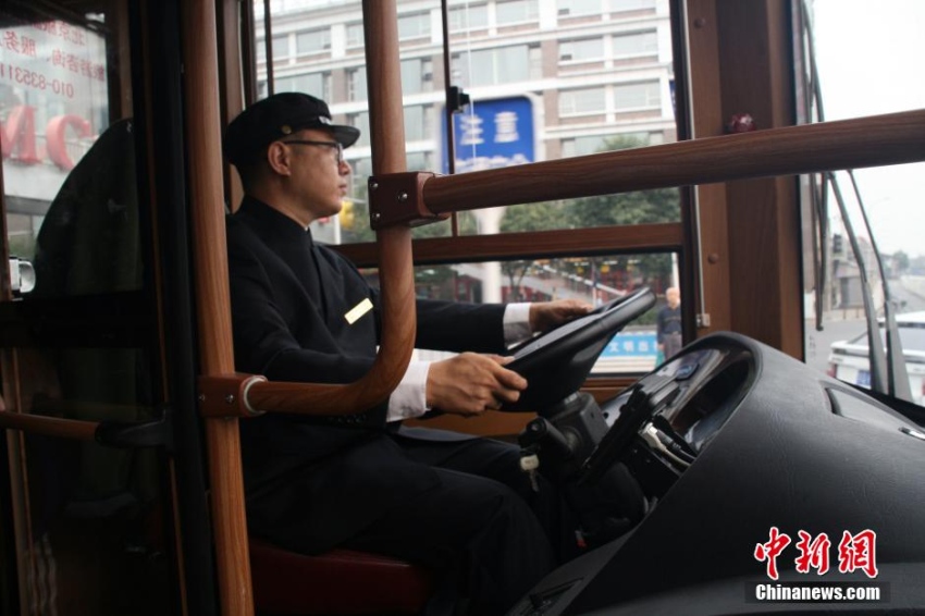 베이징 시내관광 전차 ‘당당처’ 개통, 창안제 명물로 떠올라