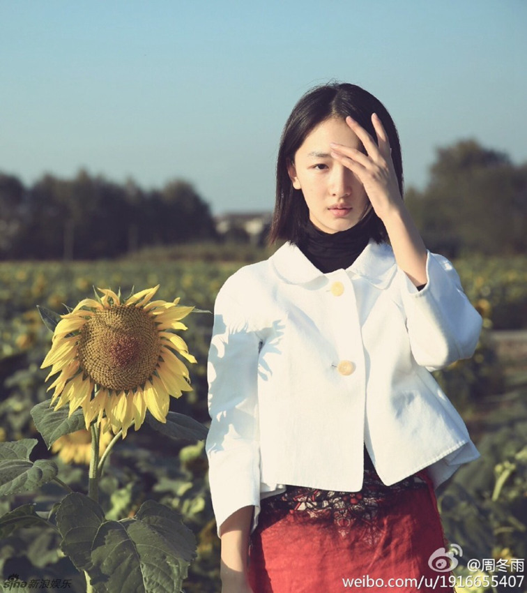 20대 여배우 저우둥위 생얼 청순미 발산, 남심 자극