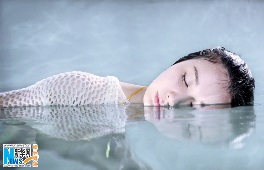 중국 미녀 배우들의 수중 아름다움 대결