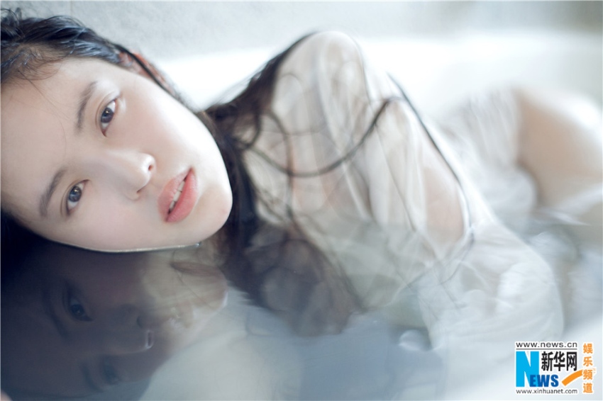 중국 미녀 배우들의 수중 아름다움 대결