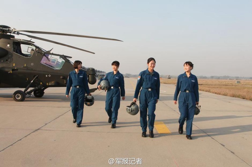 중국 육군항공 무장헬기 여자 조종사 공개