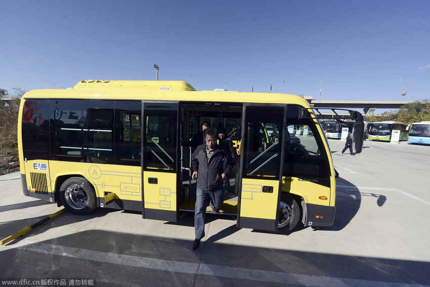 APEC 기간 화이러우에 6.5m 전기 버스 투입해 운행