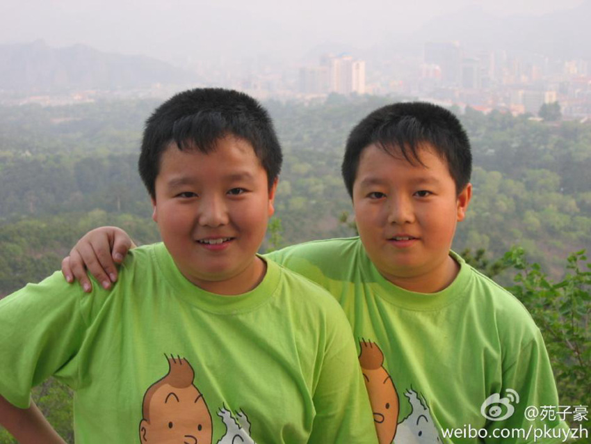 베이징대 최고의 미남 쌍둥이, 뚱보에서 남신되기까지