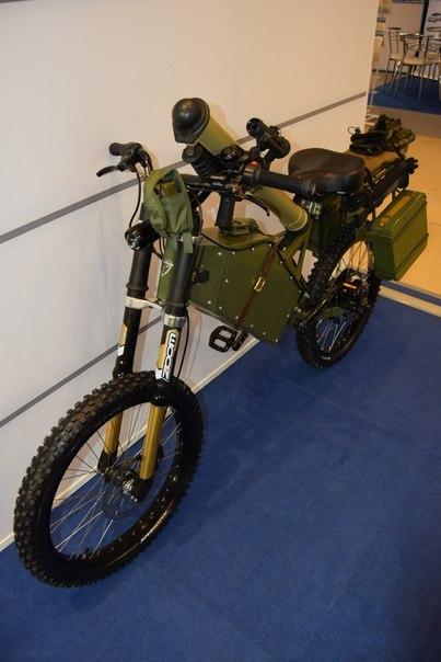 러시아 군용 전동 산악 오토바이 등장,  무기 장착 가능