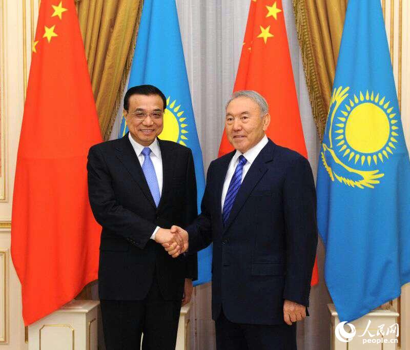 리커창, 카자흐스탄 대통령 회동 ‘관례 깬 주말회동’