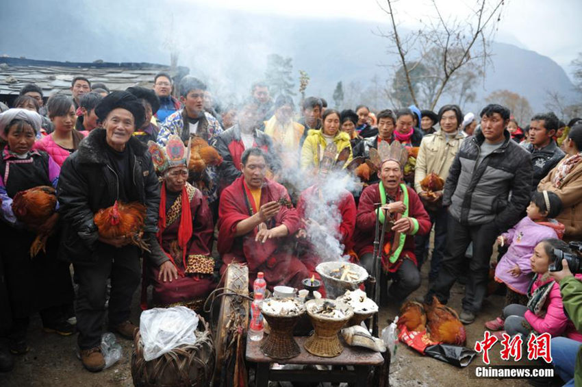 쓰촨 사이포제, 전통적인 민족의 풍습 엿보다