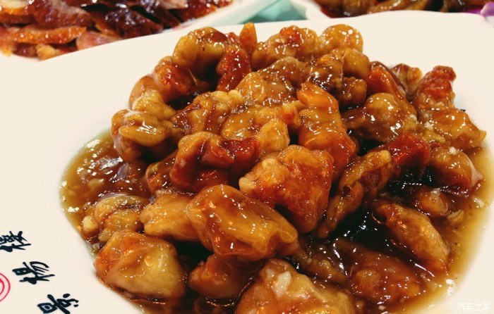 서북부 화이양 요리의 유명 음식점 ‘징양러우(景揚樓)’