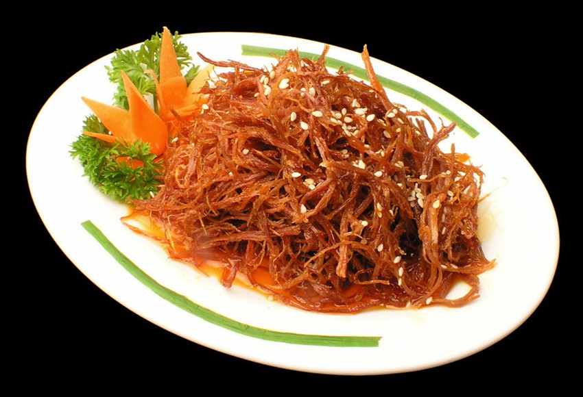 덩잉뉴러우(燈影牛肉)로 유명한 ‘라오쓰촨(老四川)’
