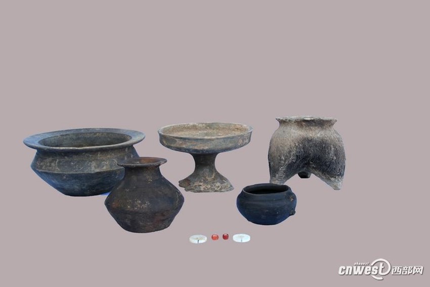 산시 북부서 주나라 차마갱 최초 발굴…청동 갑주 출토