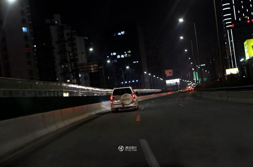 중국인의 하루, 상하이 야간 ‘여성 대리운전자’