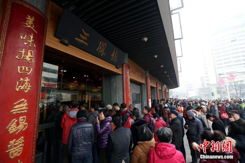 장쑤 우시 ‘중화라오쯔하오（中華老字號）’ 조리식품 판매 성황