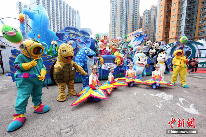 홍콩의 설날 이벤트…화려한 ‘나이트 퍼레이드’의 향연 
