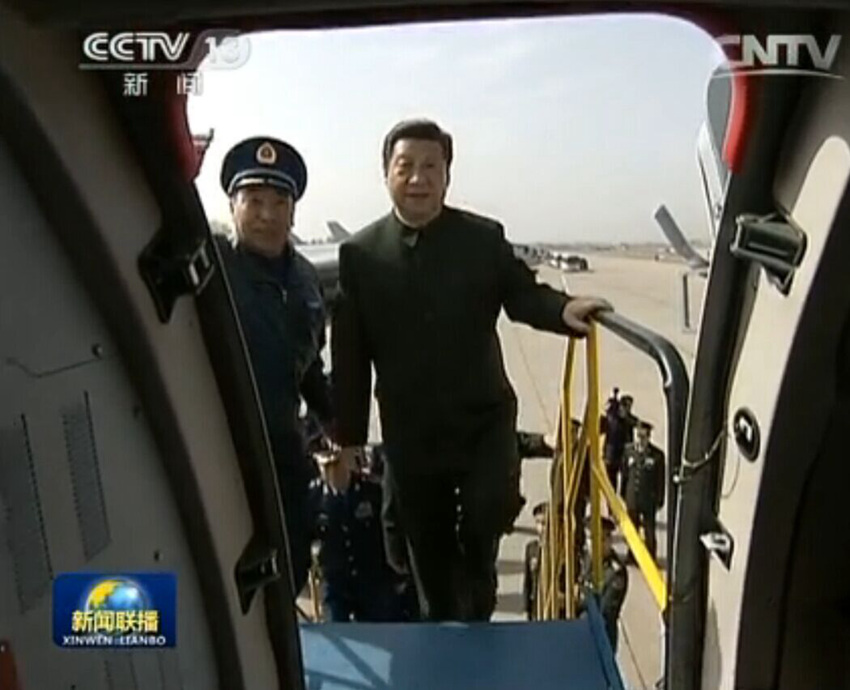 시진핑, 시안 주재 부대 시찰…전투기 조종실 탑승 체험