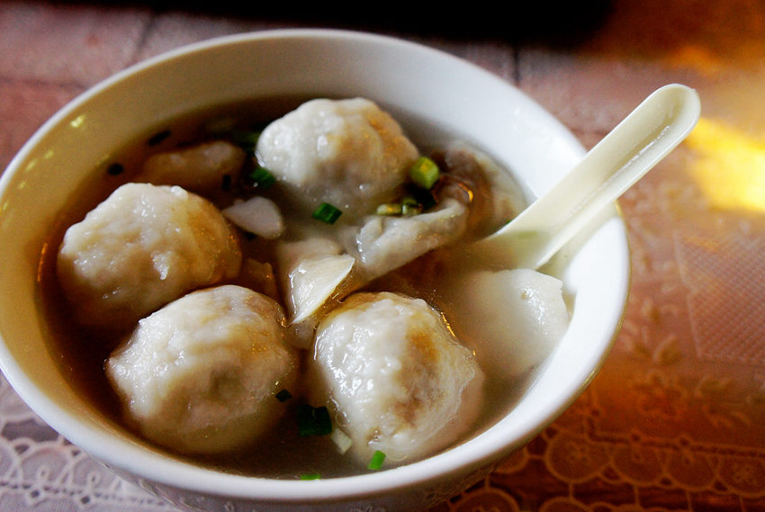 해협 양안을 잇는 위완(魚丸) 맛집 융허위완(永和魚丸)