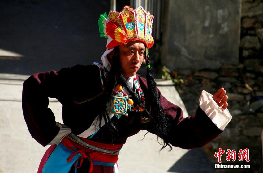 시짱 문파족, 티베트력 신년 맞이 ‘먼바시’ 공연 펼쳐