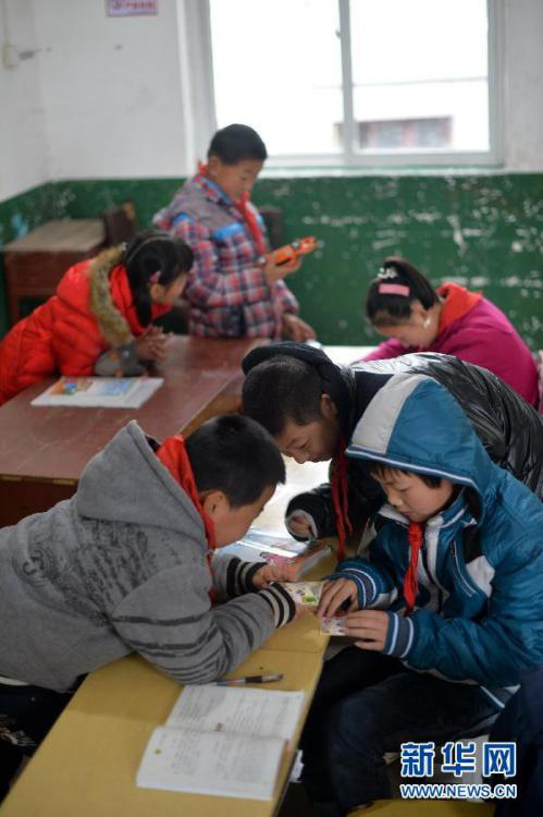 학생과 선생님이 10명 남짓한 ‘오붓한’ 초등학교