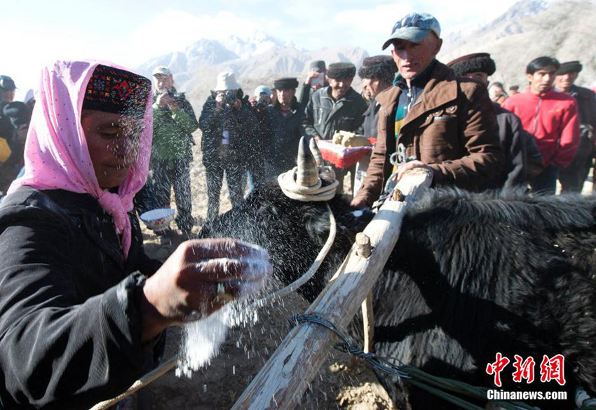 신장 타지크족의 전통명절, ‘봄맞이’와 기복 담아