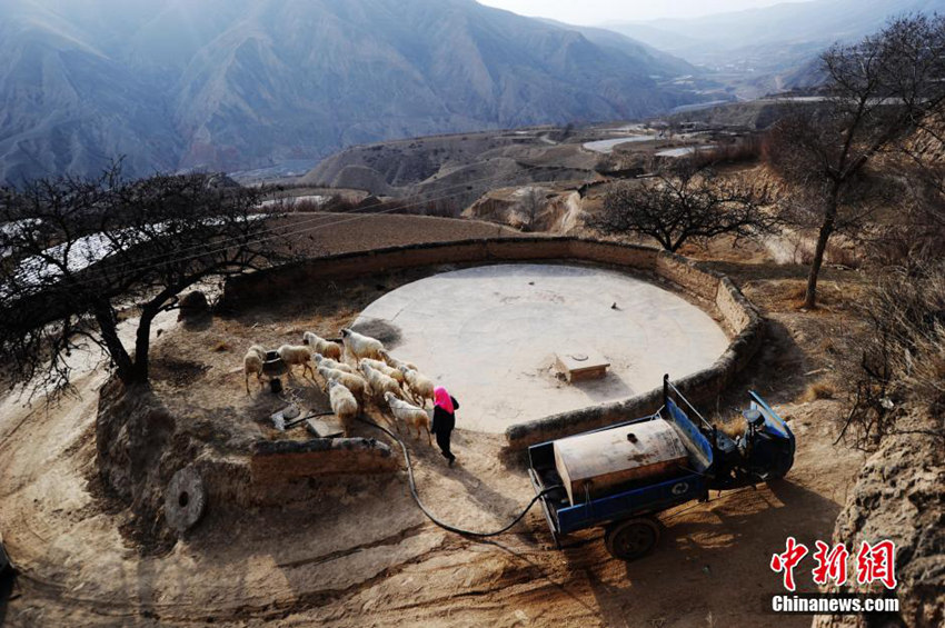 간쑤 일부 산간지역 식수 부족난 심각해