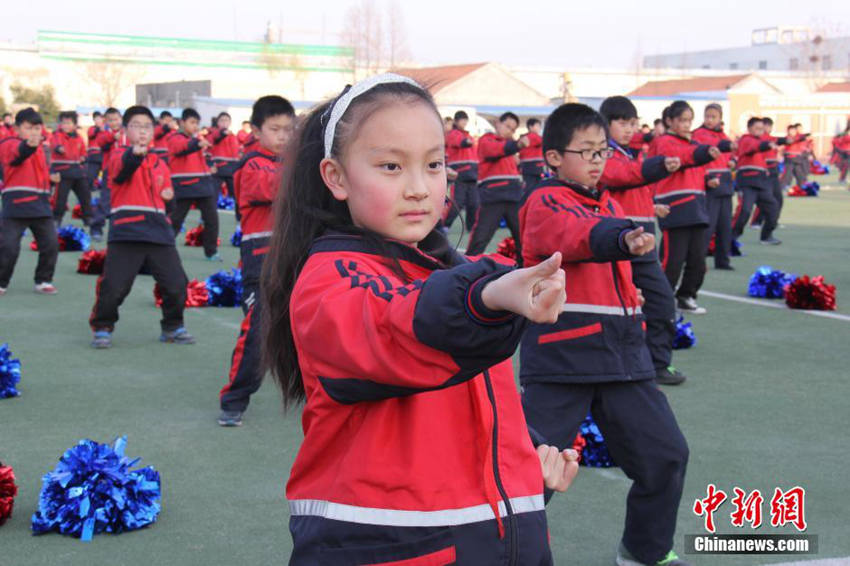 장쑤 6700명 학생들의 체조, 일사불란한 모습 놀라워