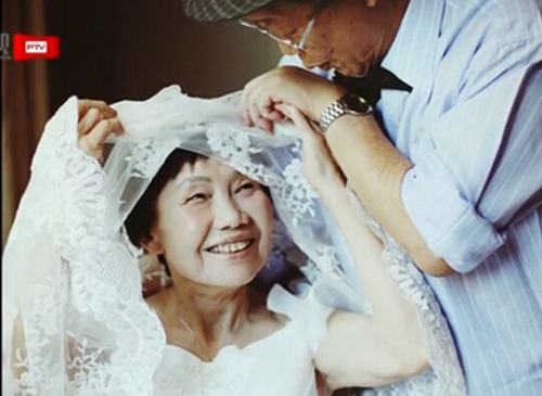 조부모의 웨딩드레스 사진…흘러간 세월 영원한 사랑