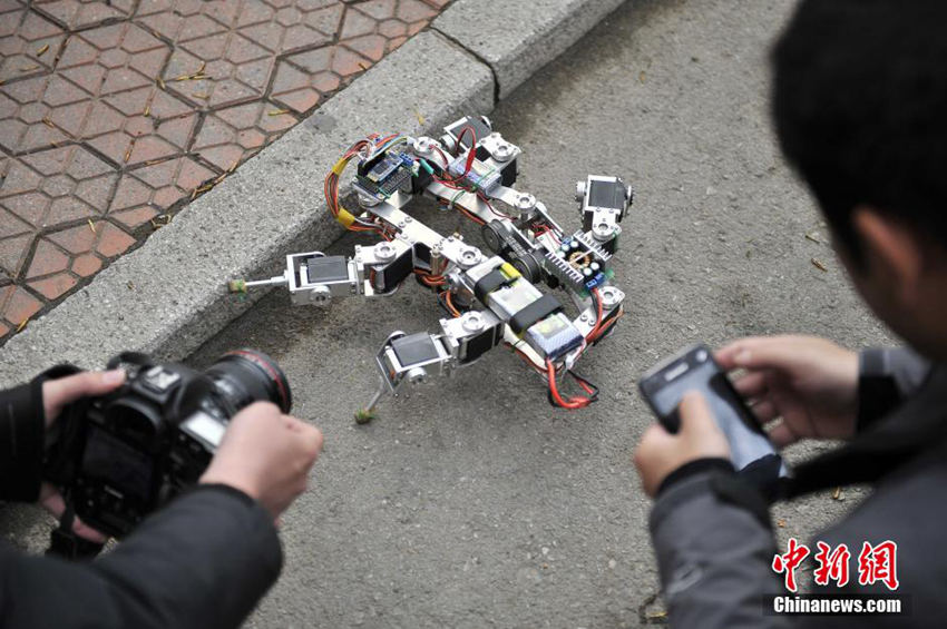 톈진대학 학생 3세대 ‘소프트 로봇’ 연구 제작 성공