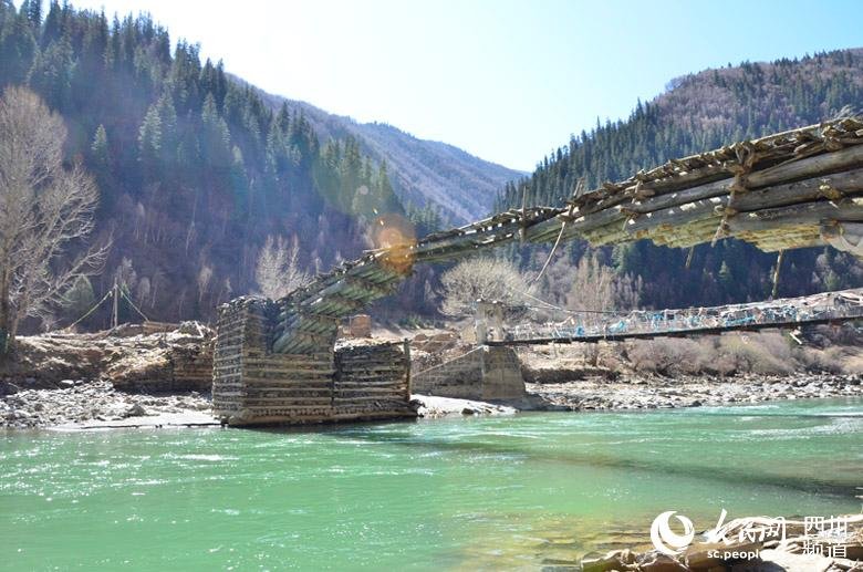 쓰촨 아바저우의 100년 역사 간직한 ‘선비치아오(伸臂桥)’