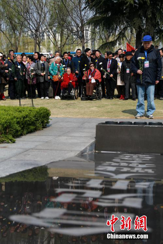 타이얼좡(臺兒庄) 전투 승리 77주년 기념 추모식 열려 