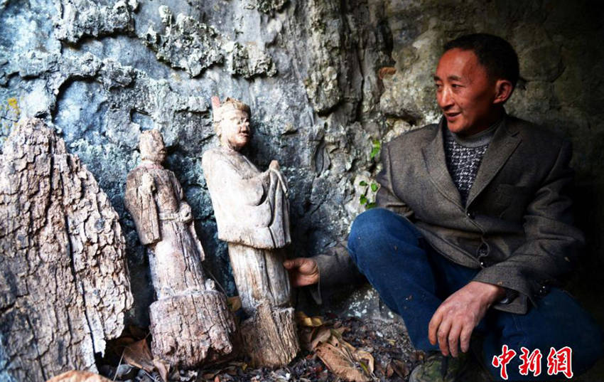 충칭서 벼랑 끝 희귀한 ‘절벽 목조’발견