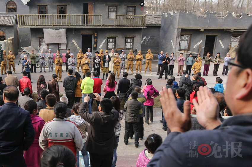 공산당혁명지 관광구의 ‘일본군’ 배우들 