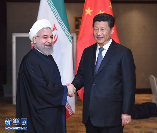 시진핑, 이란 대통령과 회동 ‘핵협상 진전 논의’