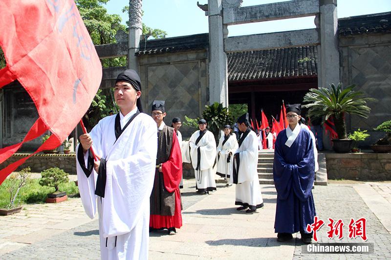쑤저우, 향사례로 세계 탁구 선수권대회 개막 축하 